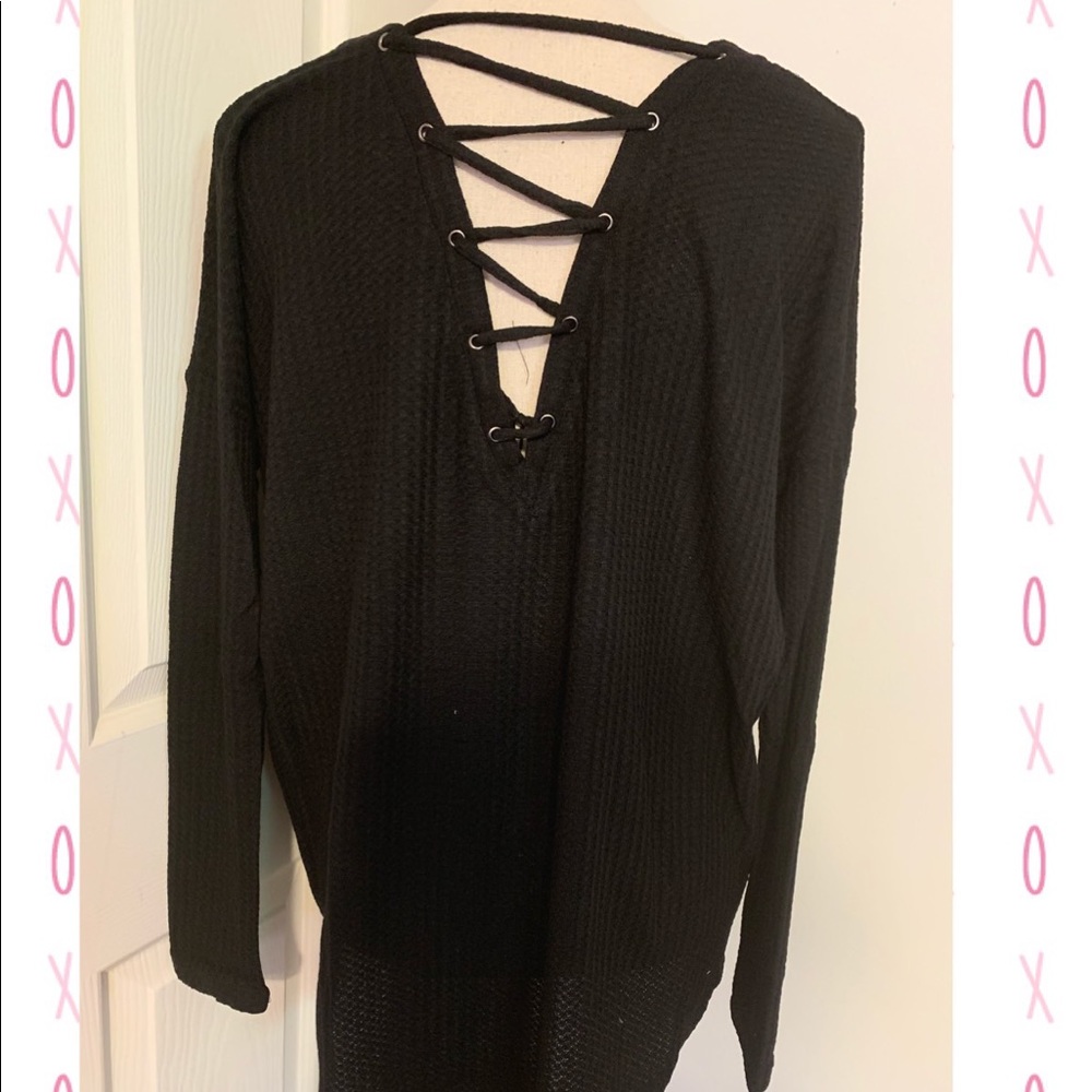 BLACK WAFFLE LACE UP THE BACK DETAIL TOP - Picture 4 of 7